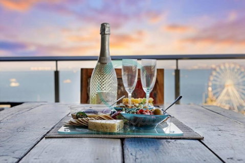 ZEN POINT PENTHOUSE 3-BR Executive W/front Retreat - Whitsundays Accommodation 0