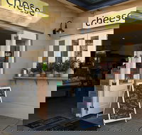 Small Group Adelaide Hills and Hahndorf Hideaway Tour from Adelaide - Whitsundays Accommodation