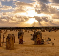 Pinnacle Desert Sunset and Night-time Stargazing Tour from Perth - Whitsundays Accommodation