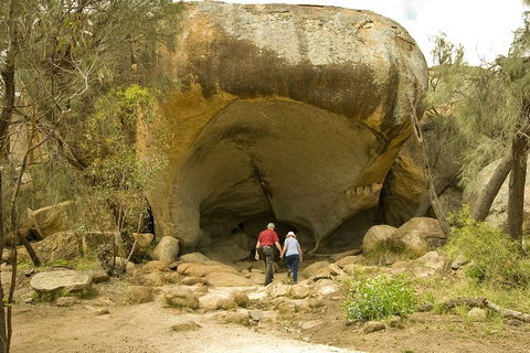 2-Day Wave Rock, York, Wildflowers & Aboriginal Experience - Whitsundays Accommodation 3