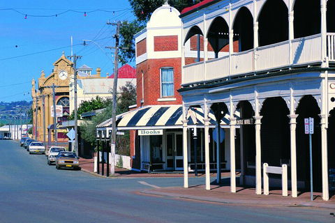 2-Day Wave Rock, York, Wildflowers & Aboriginal Experience - Whitsundays Accommodation 5