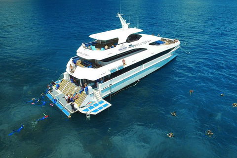Cruise Out And Cruise Return, Plus 10 Minute Scenic Flight - Whitsundays Accommodation 2
