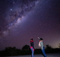 Pinnacles Desert Sunset Stargazing Tour - Whitsundays Accommodation