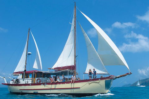 2-Day Whitsundays Sailing Adventure: Summertime - Whitsundays Accommodation 1