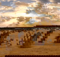 Pinnacle Desert Sunset and Night-time Stargazing Tour from Perth - Whitsundays Accommodation