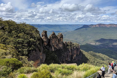 Blue Mountains Private Tour - Wild Kangaroos, Waterfalls And The Three Sisters - Whitsundays Accommodation 0